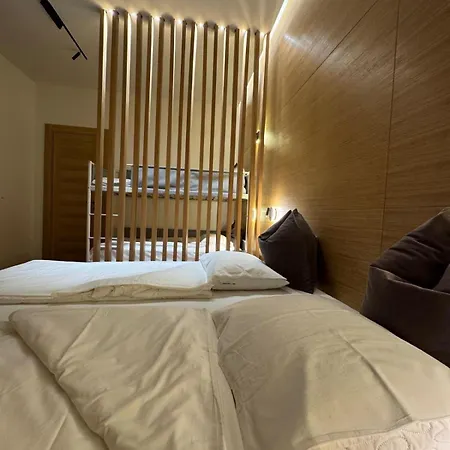 Family Boreas * 的里雅斯特