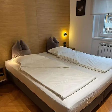 Family Boreas * 的里雅斯特