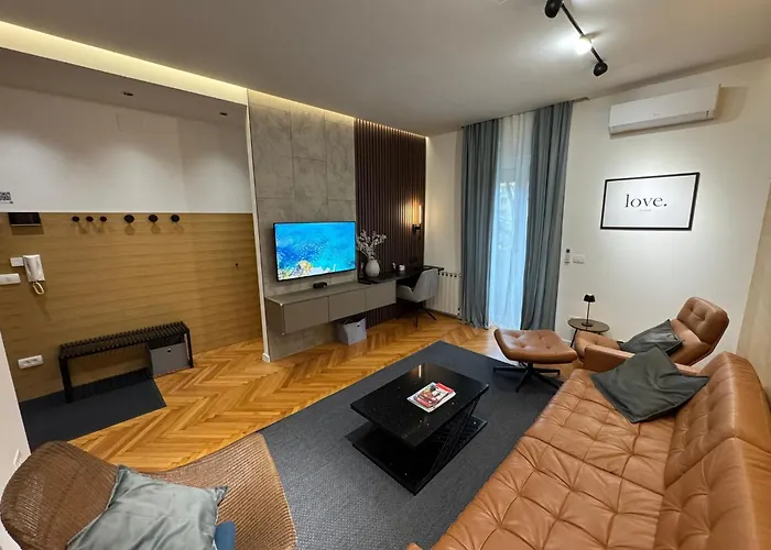 Daire Family Boreas *